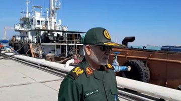 إيران: بحرية الحرس الثوري تضبط سفينتين تحملان وقودا مهربا