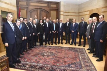 بري أكد تمسكه بإجراء الانتخابات النيابية بموعدها: من غير الجائز أن نعيق انطلاقة العهد الجديد بتعطيل أو تأجيل بري أكد تمسكه بإجراء الانتخابات النيابية بموعدها: من غير الجائز أن نعيق انطلاقة العهد الجديد بتعطيل أو تأجيل