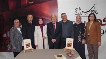 ثانوية السفير تحتفل بتكريم اللساني الألمعي نادر سراج