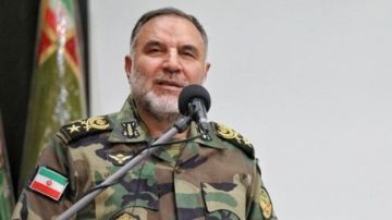 نائب قائد مقر خاتم الأنبياء : استهداف أمن إيران سيجعل المنطقة بأكملها غير آمنة