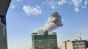 إسرائيل تعلن تنفيذ اغتيالات... بالفيديو: إيران تحت القصف