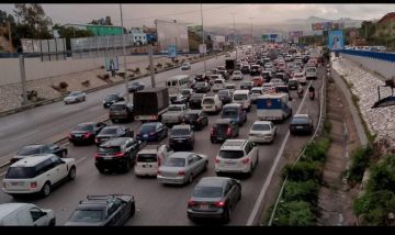 بالصور: حركة المرور كثيفة على أوتوستراد زياد الرحباني باتجاه أنفاق المطار وعلى الأوزاعي المسلك الغربي
