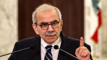 رئيس الحكومة سلام: اكرر أننا لن نقبل ان يدخل احد البلاد في مغامرات تهدد أمنها ووحدتها رئيس الحكومة سلام: اكرر أننا لن نقبل ان يدخل احد البلاد في مغامرات تهدد أمنها ووحدتها