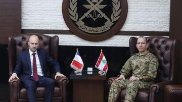 مؤتمر باريس وحاجات الجيش على طاولة بارو وهيكل