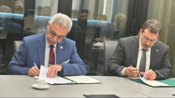 توقيع مذكرة تفاهم بين جامعة بيروت العربية ووزارة الدولة لشؤون تكنولوجيا المعلومات والذكاء الاصطناعي