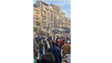 جورج كتانة: المبنى المنهار في طرابلس مؤلف من 5 طوابق والمعلومات تتحدث عن وجود عائلتين فيه جورج كتانة: المبنى المنهار في طرابلس مؤلف من 5 طوابق والمعلومات تتحدث عن وجود عائلتين فيه