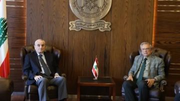 حبيب أطلع وزير الدفاع على حركة القروض الإسكانية حبيب أطلع وزير الدفاع على حركة القروض الإسكانية