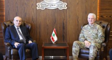 منسى بحث مع ملحق الدفاع الأميركي في دعم الجيش والتحضيرات الجارية لمؤتمر باريس