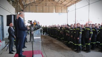 الحجار لعناصر الدفاع المدني: أطلب منكم أن تبقوا على الالتزام والتضحية