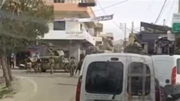 إثر إطلاق نار وقذيفة RPG الجيش ينفذ حملة أمنية واسعة إثر إطلاق نار وقذيفة RPG الجيش ينفذ حملة أمنية واسعة