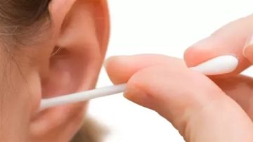 تستخدمونها يوميا.. احذروا خطر الصم في هذا الغرض البسيط