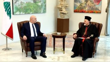 الرئيس عون تلقى دعوة من يونان لحضور قداس لمناسبة عيد مار أفرام السرياني الرئيس عون تلقى دعوة من يونان لحضور قداس لمناسبة عيد مار أفرام السرياني