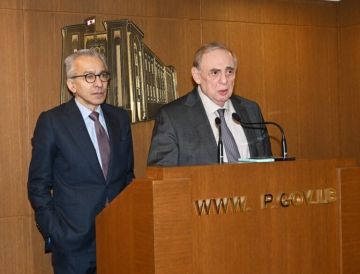 النائب فريد البستاني بعد اجتماع لجنة الاقتصاد: نراقب تداعيات زيادة الضرائب ولن نقبل بانعكاسات سلبية على المواطنين النائب فريد البستاني بعد اجتماع لجنة الاقتصاد: نراقب تداعيات زيادة الضرائب ولن نقبل بانعكاسات سلبية على المواطنين