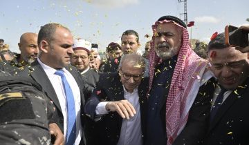 سلام يستكمل جولته: تربطني بهذه المنطقة علاقة تاريخية سلام يستكمل جولته: تربطني بهذه المنطقة علاقة تاريخية