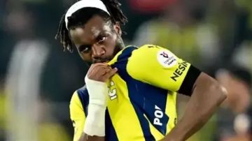 بعد تعرض أبنائه للعنصرية.. لاعب فرنسي ترك فريقه بعد تعرض أبنائه للعنصرية.. لاعب فرنسي ترك فريقه