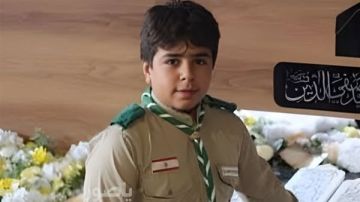 تعرض الكشفي علي محسن حمادة لحادث مما ادى الى غيابه عن الوعي وتوقف نبضه لبعض الوقت وهو حاليا بالعناية المركزة تعرض الكشفي علي محسن حمادة لحادث مما ادى الى غيابه عن الوعي وتوقف نبضه لبعض الوقت وهو حاليا بالعناية المركزة