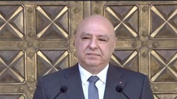 عون: الأجهزة الأمنية تلاحق العيادات غير الشرعية!