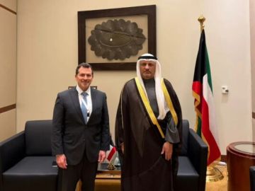 شحادة التقى وزراء اتصالات واقتصاد رقمي على هامش الاجتماع الخامس للجمعية العامة لمنظمة التعاون الرقمي في الكويت