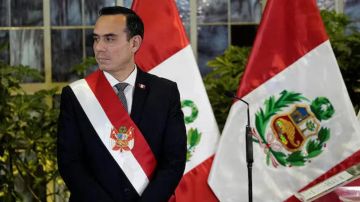 زلزال سياسي... البرلمان يعزل الرئيس بالوكالة