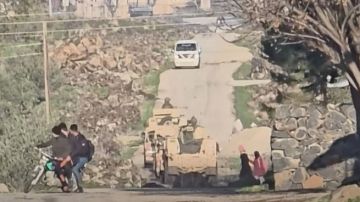 قوات الاحتلال تنفذ مداهمات واعتقالات في ريف القنيطرة جنوب سوريا قوات الاحتلال تنفذ مداهمات واعتقالات في ريف القنيطرة جنوب سوريا