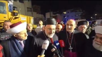 وصول مفتي طرابلس والسفير البابوي والمطران سويف الى باب التبانة: لخطة طوارئ تؤمن مراكز إيواء للعائلات المجبرة على إخلاء منازلها قسرا