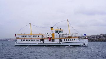 بنك عائم.. في وسط البحر! بنك عائم.. في وسط البحر!