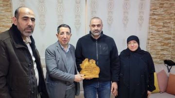 النائب حسين الحاج حسن من منازل عوائل الأسرى: إرادتهم قوية.. والضغط مستمر لتحرير الأسرى رغم تعنت العدو