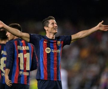 ليفاندوفسكي يحسم مستقبله مع برشلونة في أبريل ليفاندوفسكي يحسم مستقبله مع برشلونة في أبريل