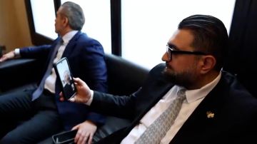 بالفيديو: اتصال وصلاة... بين لبنان وسوريا