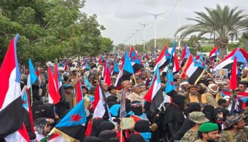 أبين تشهد فعالية جماهيرية حاشدة دعما للمجلس الانتقالي الجنوبي أبين تشهد فعالية جماهيرية حاشدة دعما للمجلس الانتقالي الجنوبي