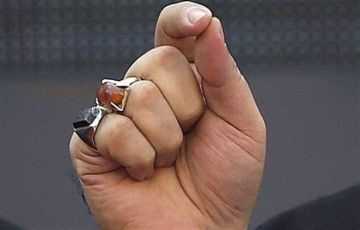 أحمل دماء على يدي ... قصة العميل الذي حدد منشأة السيد الشهيد! أحمل دماء على يدي ... قصة العميل الذي حدد منشأة السيد الشهيد!