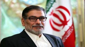 الأدميرال علي شمخاني: منظوماتنا الصاروخية من خطوطنا الحمراء وغير قابلة للتفاوض الأدميرال علي شمخاني: منظوماتنا الصاروخية من خطوطنا الحمراء وغير قابلة للتفاوض