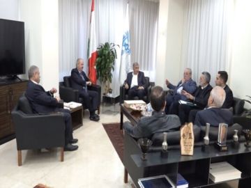 جابر جدد خلال لقائه سقلاوي ثقته بمؤسسة الريجي باعتبارها واحدة من مؤسسات الدولة الناجحة التي ترفد خزينة الدولة بإيرادات عالية جابر جدد خلال لقائه سقلاوي ثقته بمؤسسة الريجي باعتبارها واحدة من مؤسسات الدولة الناجحة التي ترفد خزينة الدولة بإيرادات عالية