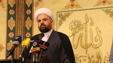 المفتي قبلان لـالذين يعيشون على الأوكسجين الأميركي: مطلوب بعض الكرامة المفتي قبلان لـالذين يعيشون على الأوكسجين الأميركي: مطلوب بعض الكرامة