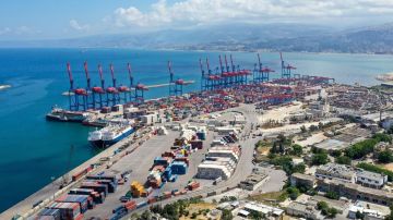 مرفأ بيروت يرفع مستوى الجهوزية ويفتح أبوابه ٢٤ ٢٤