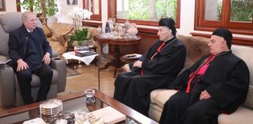 الراعي زار أمين الجميل للاطمئنان على صحته وتأكيد أهمية تكاتف القيادات الوطنية والروحية الراعي زار أمين الجميل للاطمئنان على صحته وتأكيد أهمية تكاتف القيادات الوطنية والروحية