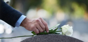 الموت يغيب والد وزير سابق الموت يغيب والد وزير سابق