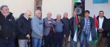 اعتصام بمخيم الرشيدية رفضا لقرارات الأونروا: حقوق اللاجئين الفلسطينيين بالتعليم والصحة خط أحمر