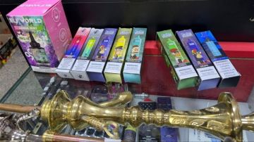 عمليات دهم جديدة... الريجي تضبط مصنوعات تبغية مهربة ومزورة!