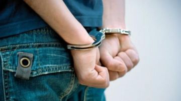 أطلق النار على الجيش... توقيف مروج مخدرات