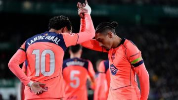 برشلونة يعزز صدارته بالفوز على إلتشي