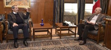 بري بحث مع الفرزلي بآخر المستجدات السياسية واستقبل وفدا من مجلس كتاب العدل بري بحث مع الفرزلي بآخر المستجدات السياسية واستقبل وفدا من مجلس كتاب العدل