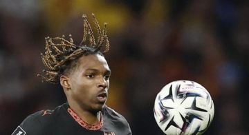 صفقة ليفربول الجديدة جاكيه يتعرض لإصابة خطيرة