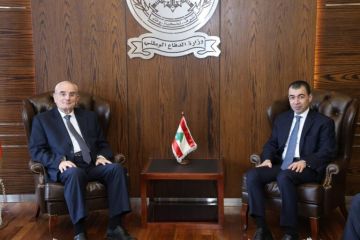 وزير الدفاع الوطني يستقبل النائب سيزار أبي خليل