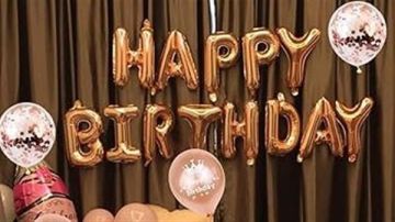 بطريقة لافتة.. شاهدوا بالفيديو كيف احتفلت الممثلة الشابة بعيد ميلادها!