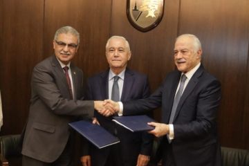 توقيع عقد انشاء مستشفى جامعة بيروت العربية الجامعي مع شركة خطيب وعلمي