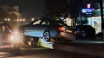 جنوبا: سيارة تجتاح الطريق وأضرار مادية