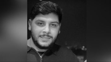 الشاب حسين الحجة من بلدة ببنين العكارية والذي قضى إثر حادث سير أليم وقع مساء اليوم على أوتوستراد الصفرا