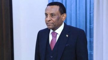 رئيس الوزراء السوداني: أطلقنا مبادرة للسلام ورفعناها إلى مجلس الأمن رئيس الوزراء السوداني: أطلقنا مبادرة للسلام ورفعناها إلى مجلس الأمن