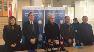 كرامي جالت وممثلين أوروبيين وأمميين على المدارس الحدودية: أبناء الجنوب يستحقون أن تبقى مدارسهم مفتوحة